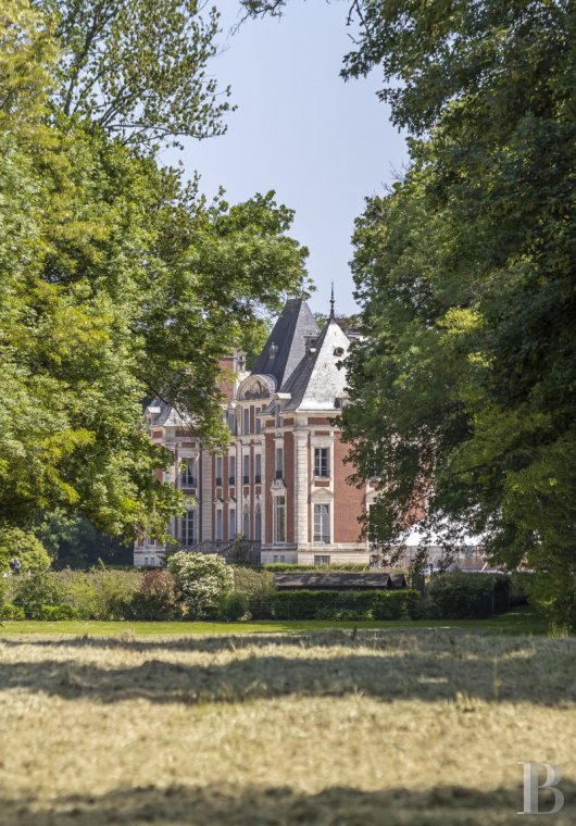 Dans la Nièvre, entre Sancerre et Clamecy, un vaste château familial sur son territoire de 250 hectares - photo  n°5